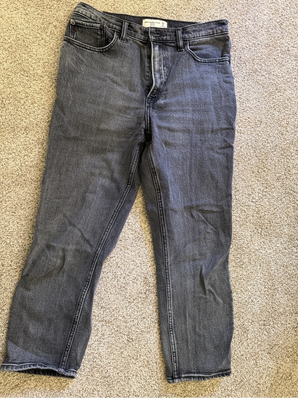 Abercrombie & Fitch The Mom High Rise Relaxed Jeans